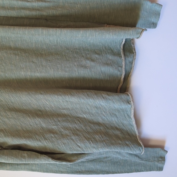 Free People Beach Green Cowl Neck Long Sleeve Top - Size Medium/Large - Picture 4 of 12